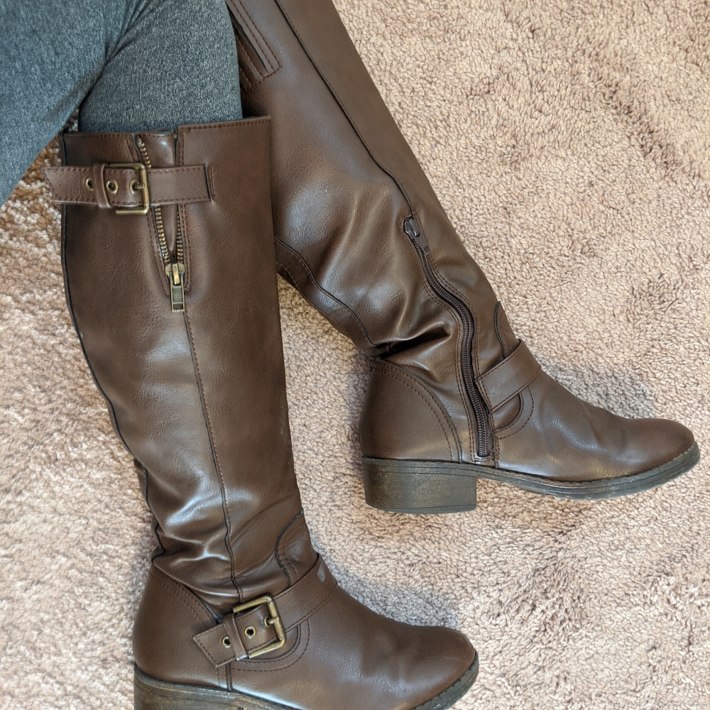 Woman's Boots